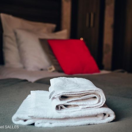 Hotel Le Saint Patrice Байо Екстериор снимка