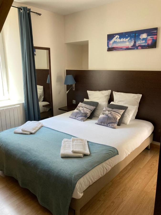 Hotel Le Saint Patrice Байо Екстериор снимка