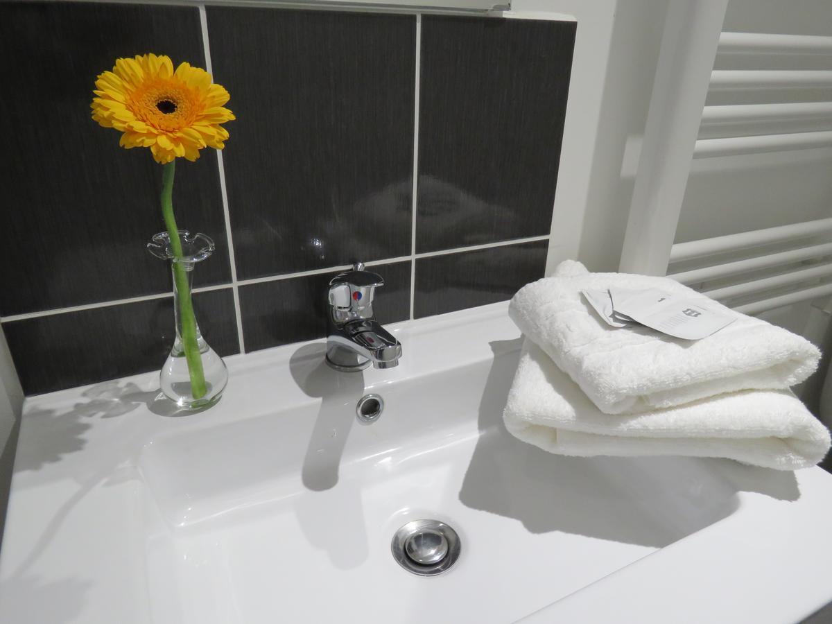 Hotel Le Saint Patrice Байо Екстериор снимка