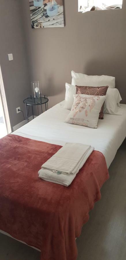 Hotel Le Saint Patrice Байо Екстериор снимка